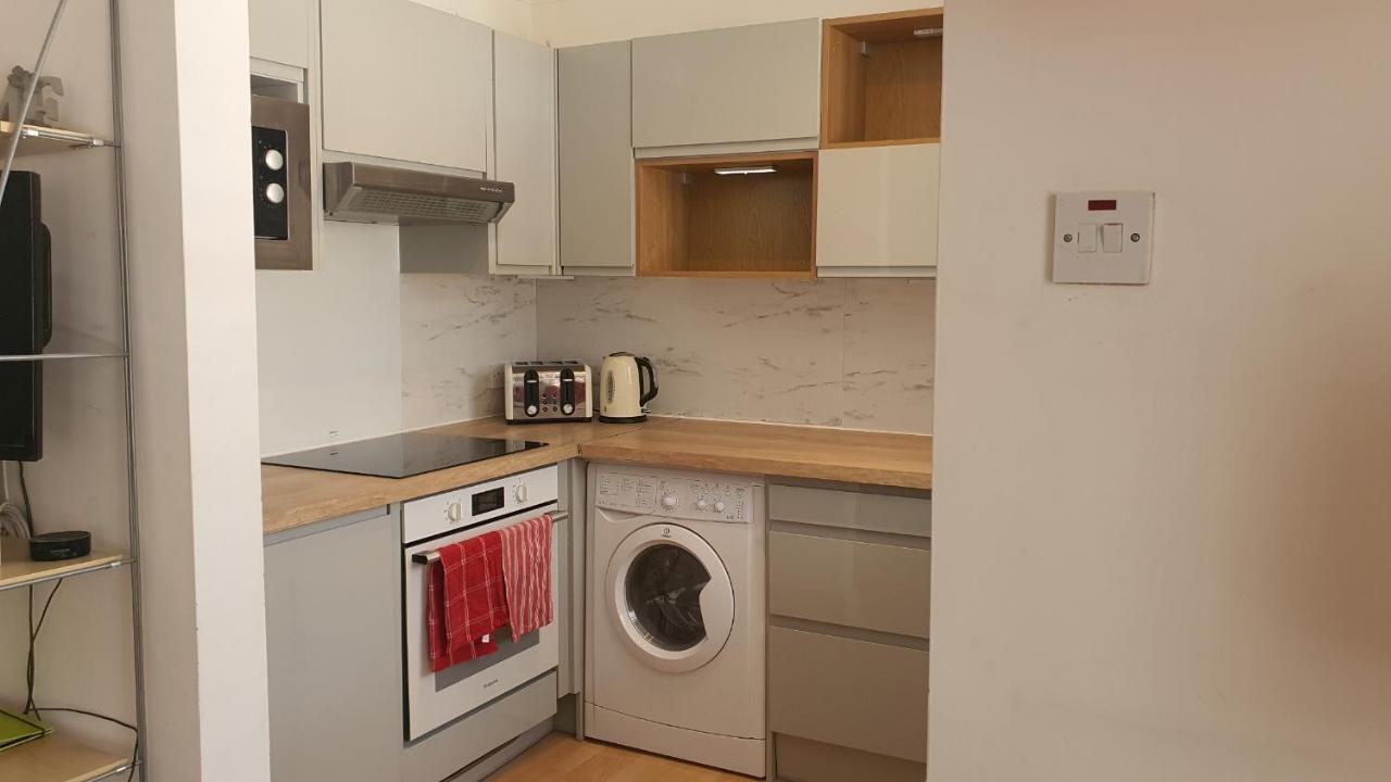 Ferienwohnung Brondesbury Arms London Exterior foto